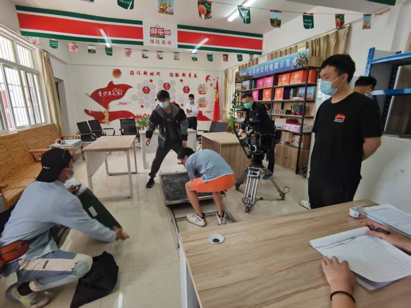 深圳广告片拍摄公司：极简主义践行者，少即是多的视觉哲学